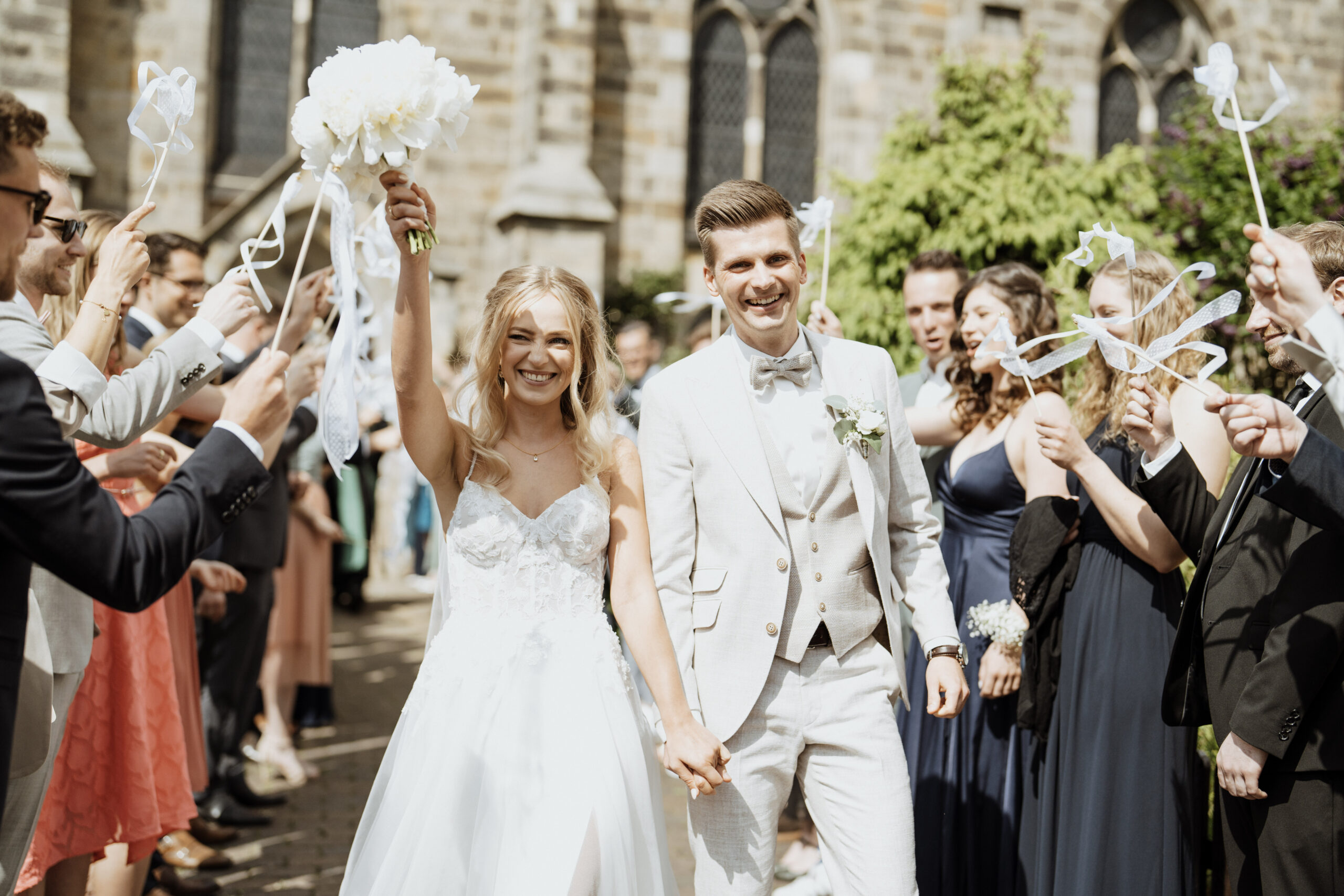 Leonie Jael Hochzeitssängerin Norddeutschland Destination Weddings LIVE Musik freie Trauung Sektempfang Light Hunter 3